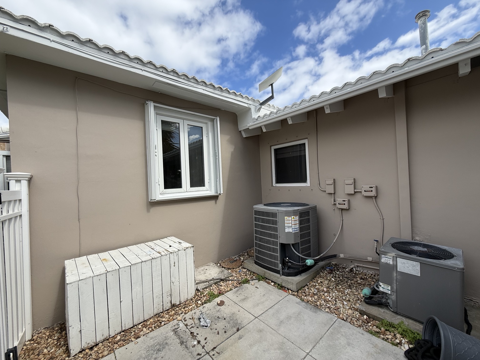 Residential Exterior project photo 4
